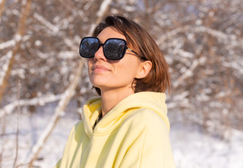 Kışın Güneş Gözlüğü Kullanmak Neden Önemli?